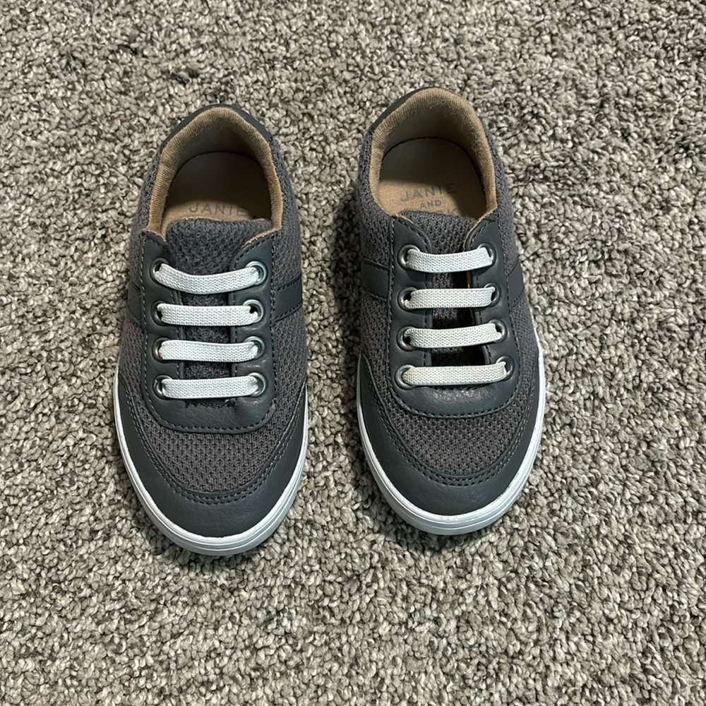 Janie and Jack grey shoes